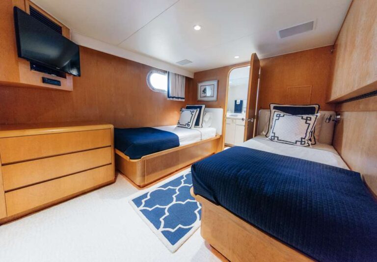 Twin Cabin