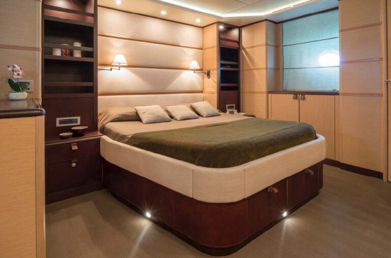 Double Cabin
