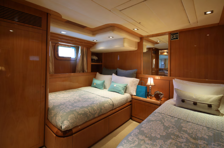 Twin Cabin