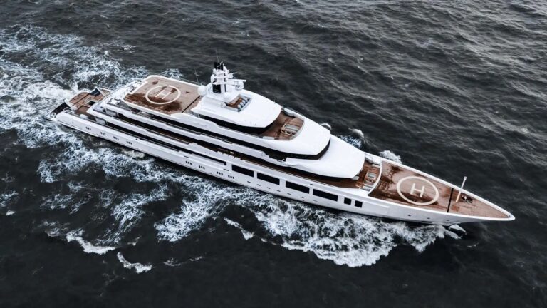 Motor yacht INFINITY