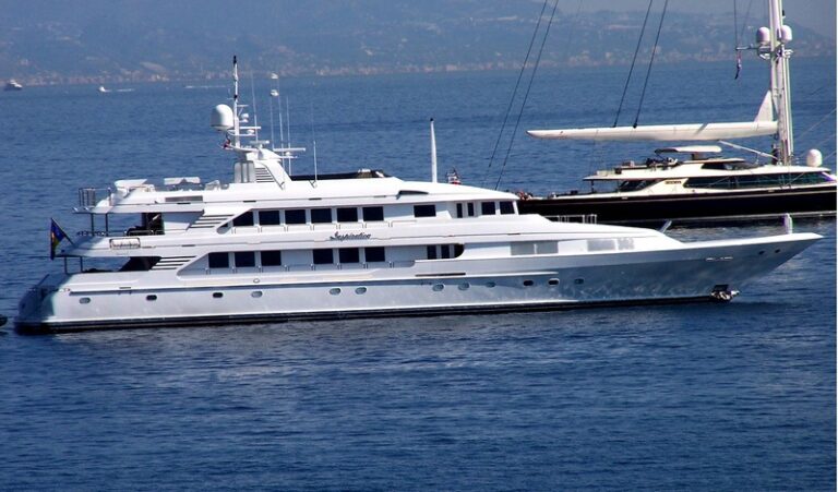 Superyacht Inspiration mid summer