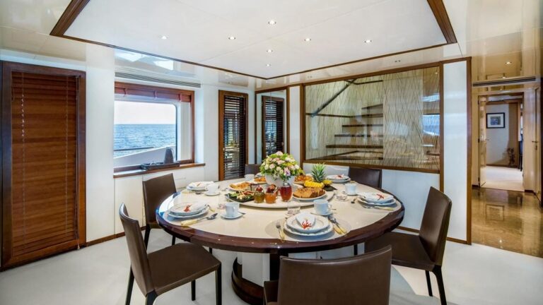 Main Salon Dining
