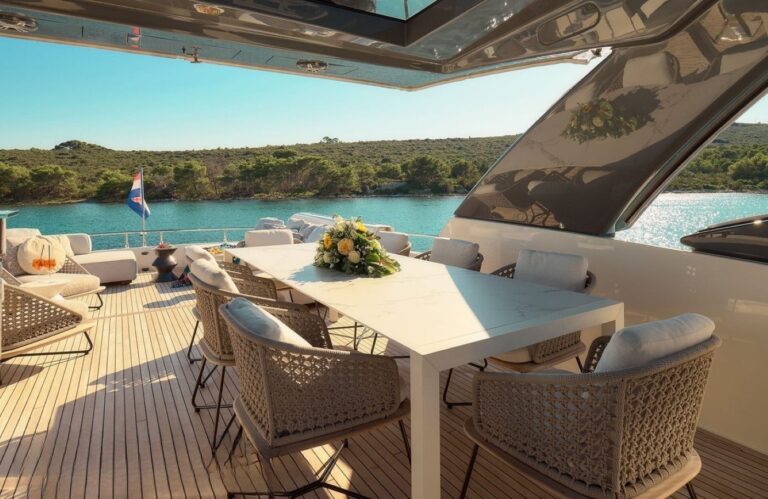 Exterior Dining Area