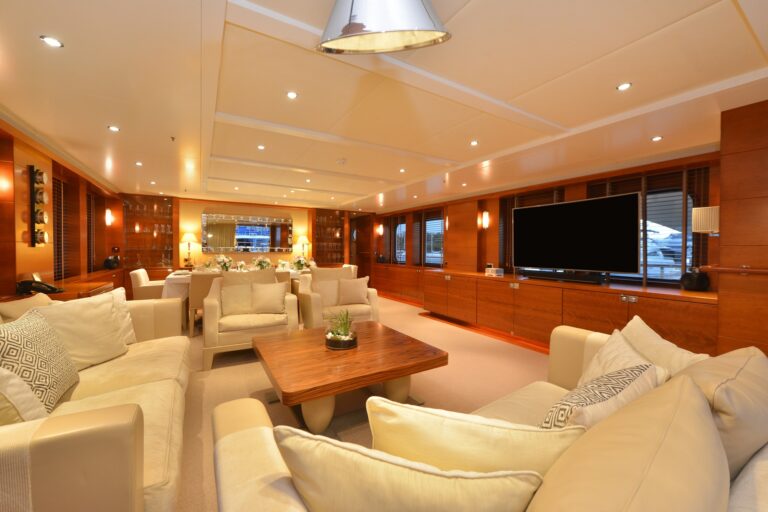 Main Salon Looking Forward
