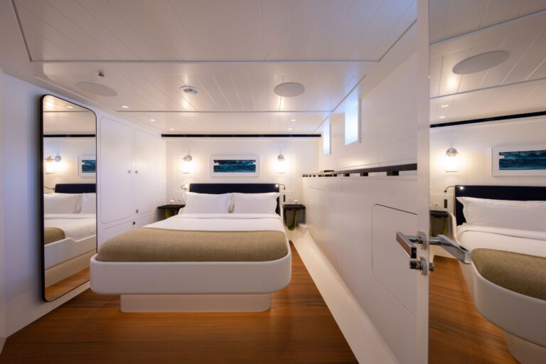 Double Cabin