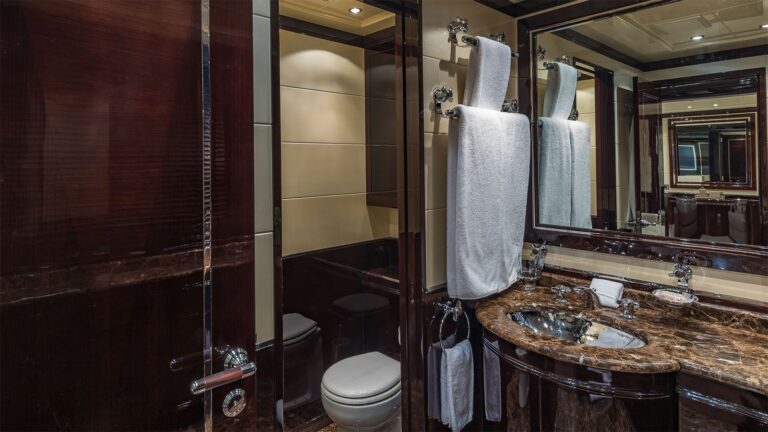 Master Suite Bathroom