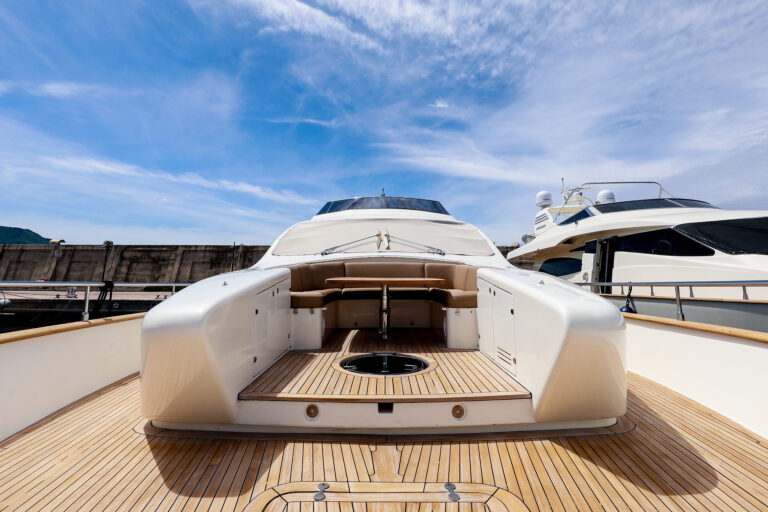 Bow Seating