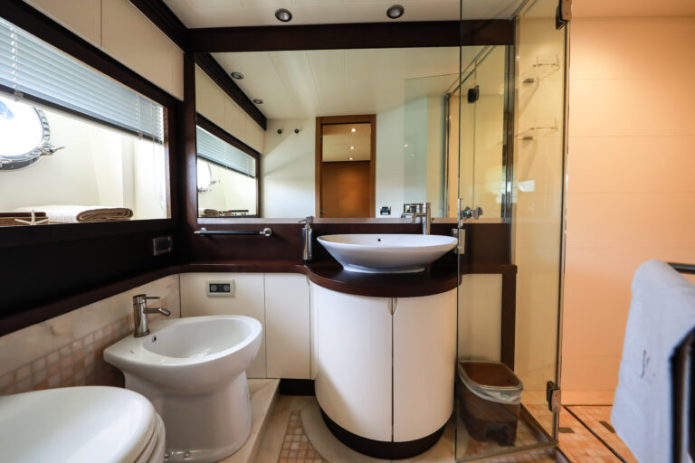 Master Ensuite Bathroom