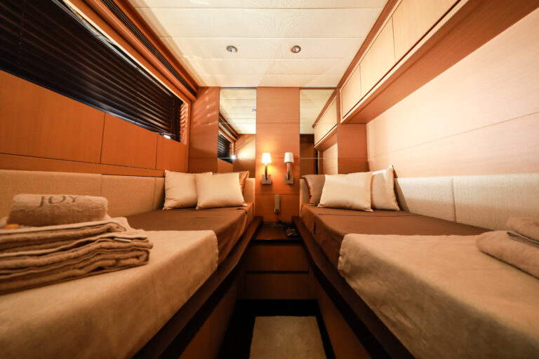 Twin Guest Cabin