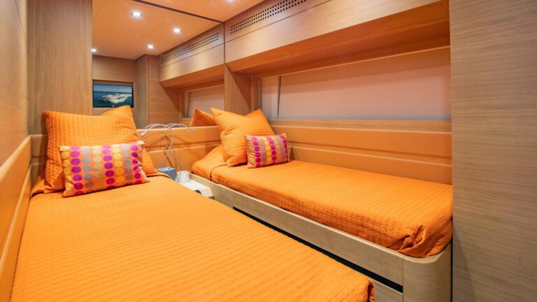 Twin Cabin