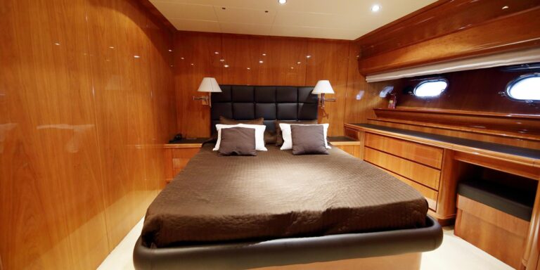 Double Cabin
