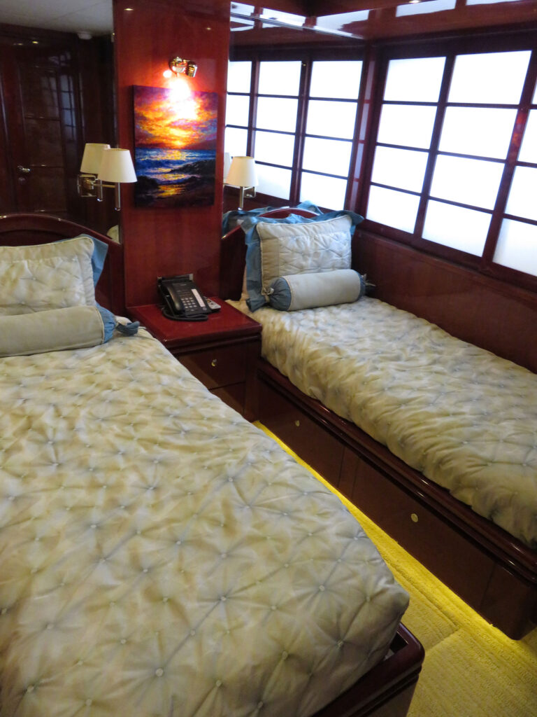 Twin Cabin