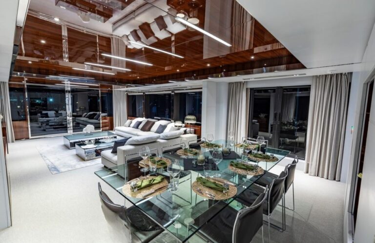 Main Salon With Dining
