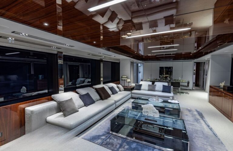 Main Salon