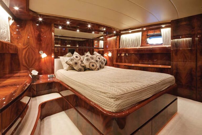 MY KARANITA - VIP cabin