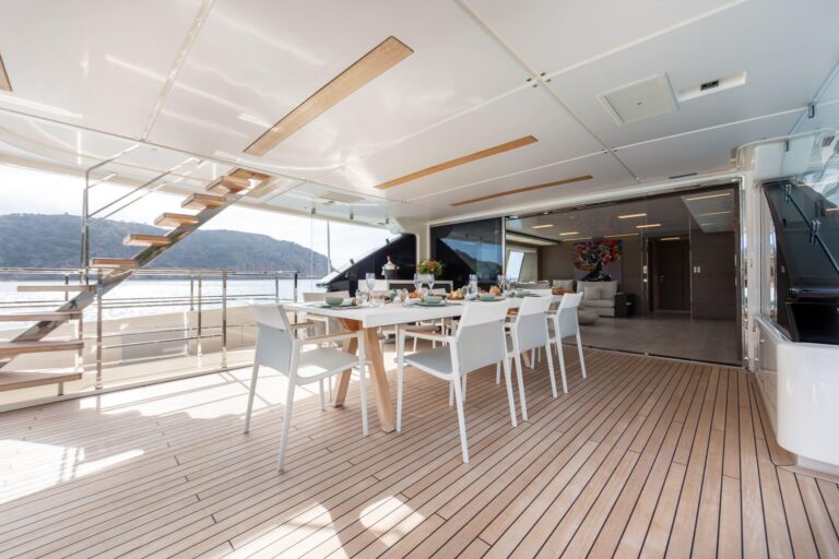 Upper Deck Dining
