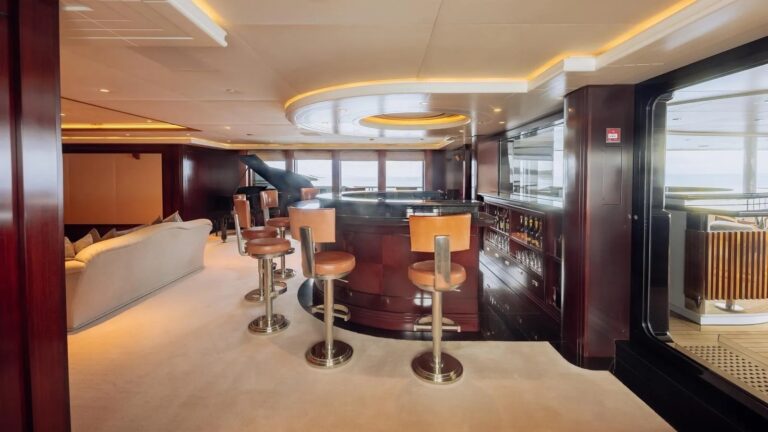 Skylounge Bar