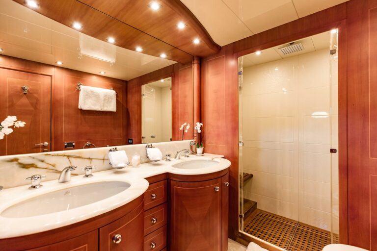Master Ensuite