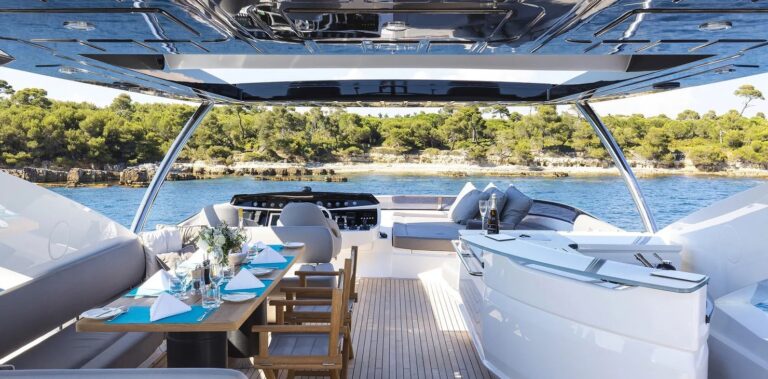 Flybridge Living