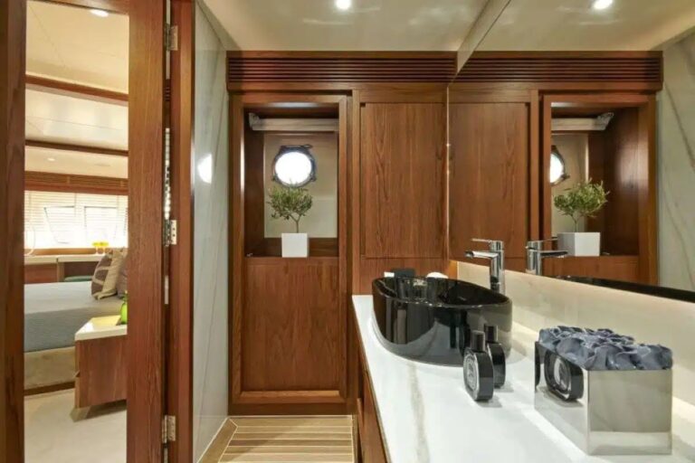 Vip Cabin Attached Bathroom