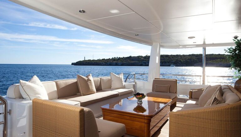 Aft Deck Seating