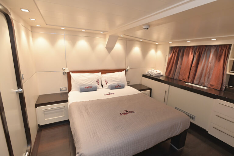 Double Cabin