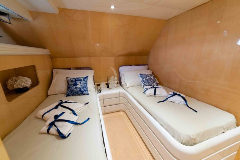 Twin Cabin