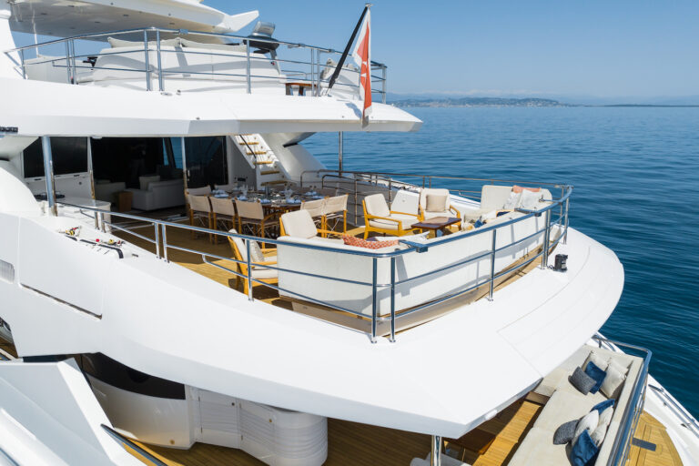 Bridge Deck Aft