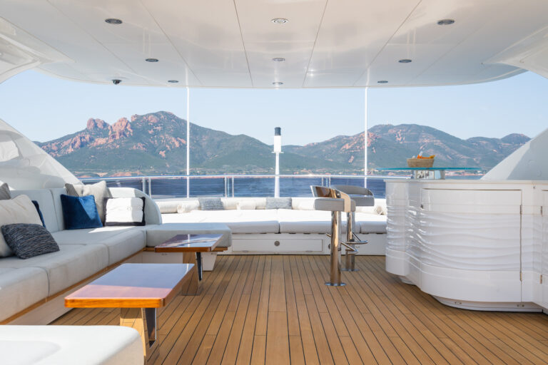 Sun Deck Bar And Seating