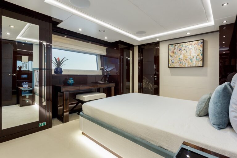 Double Cabin