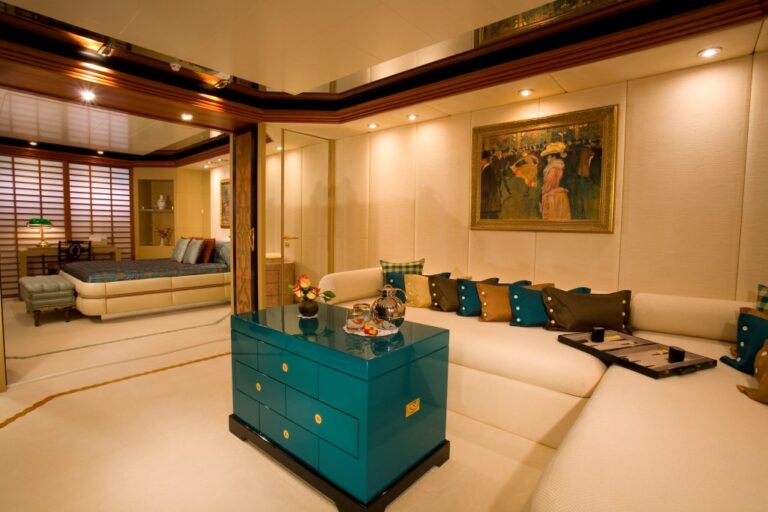 MY LADY M II - VIP suite