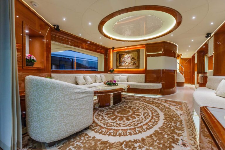 MY LADY MURA - Salon view forward