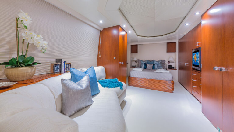 Queen Guest Cabin