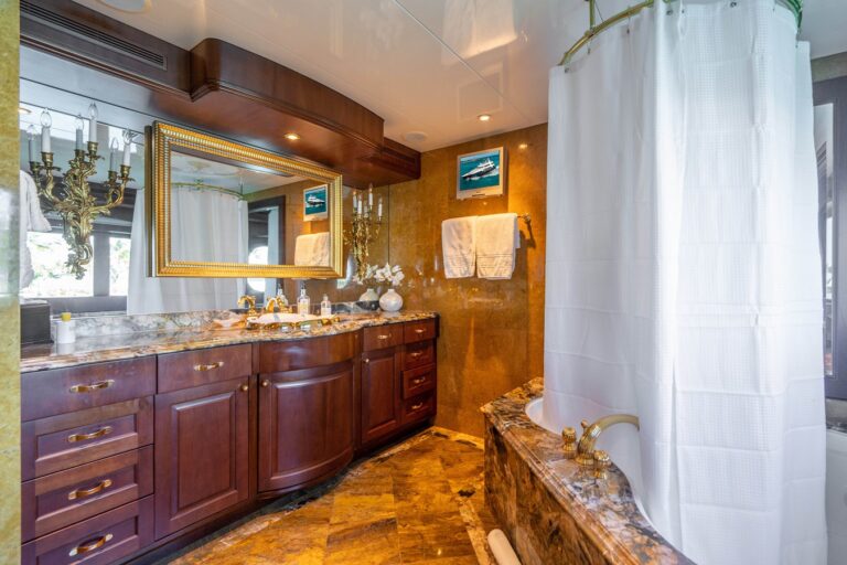 Master Ensuite