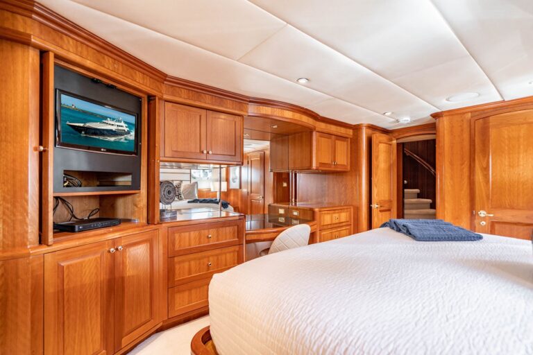 Double Guest Cabin Detail