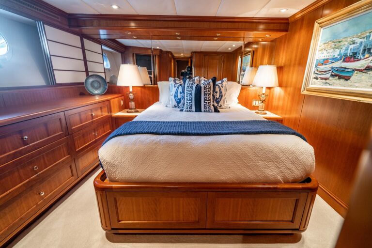 Double Cabin 2