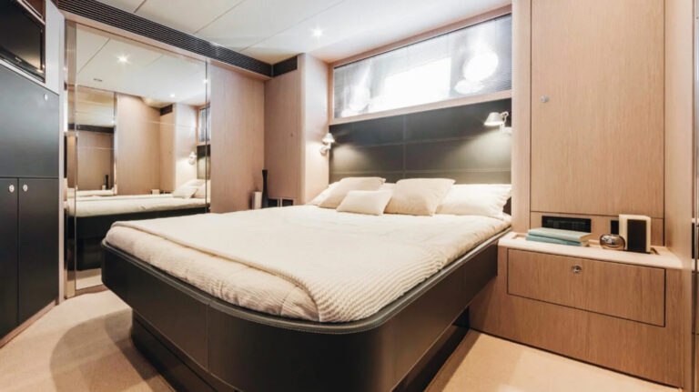 VIP Cabin
