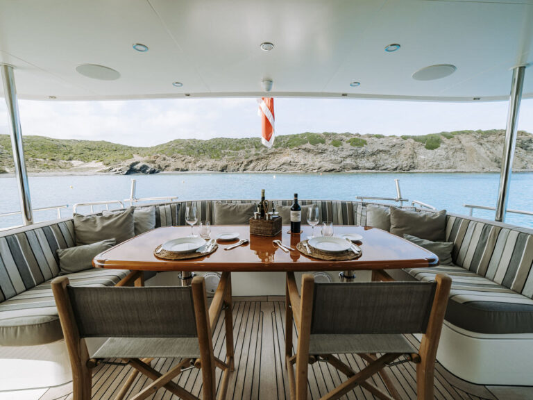 Alfresco Dining