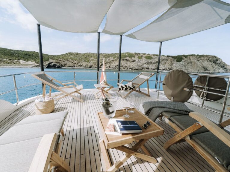 Flybridge Seating And Relaxation Area