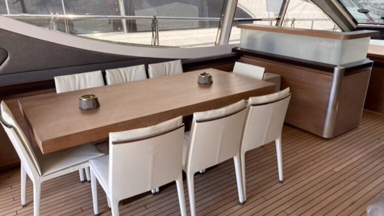 Sun Deck Dining