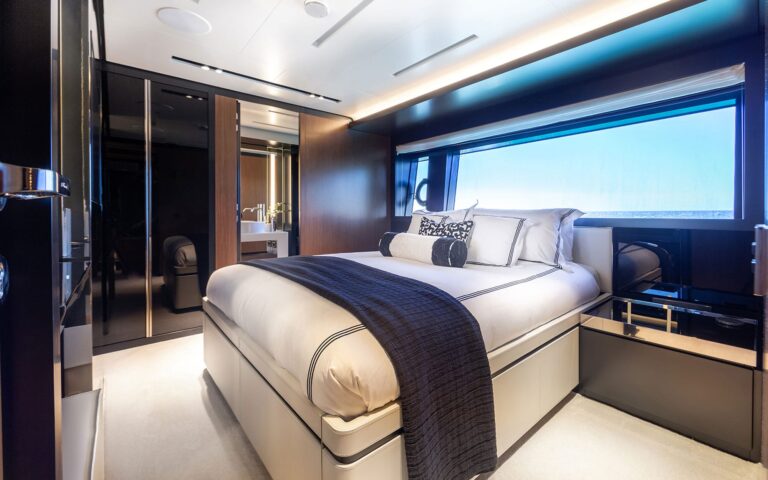 Double Cabin