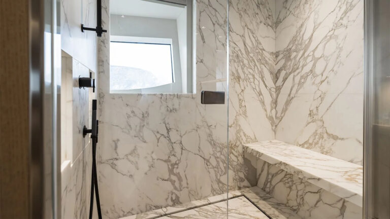Guest ensuite