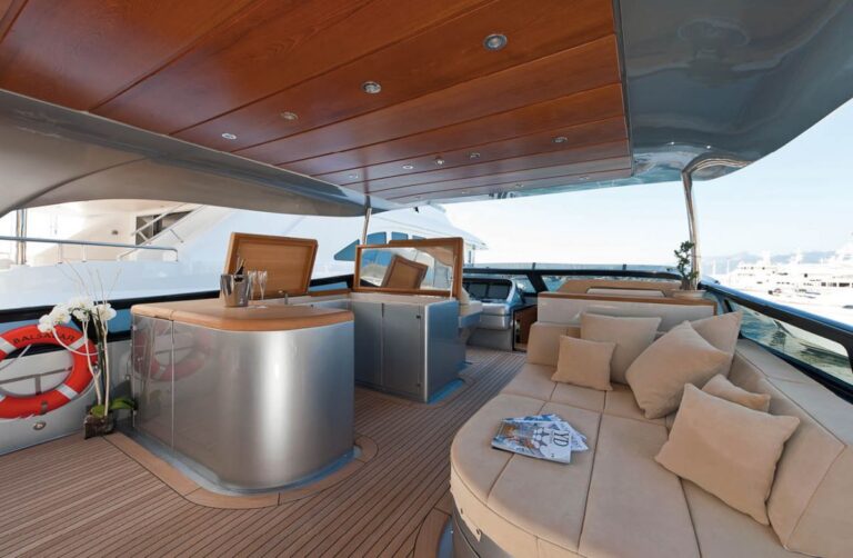 Flybridge