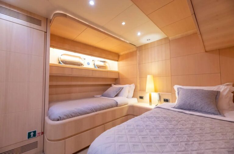 Twin Suite