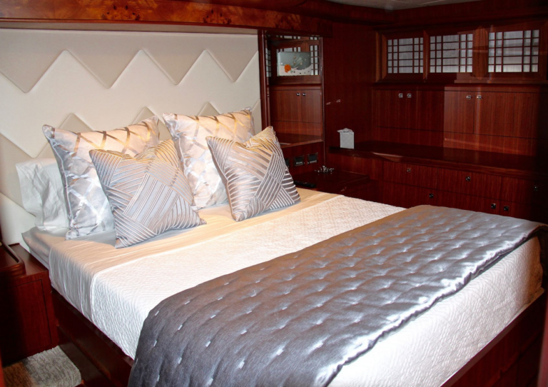 Double Cabin