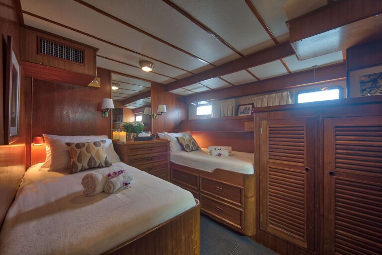 Twin Cabin