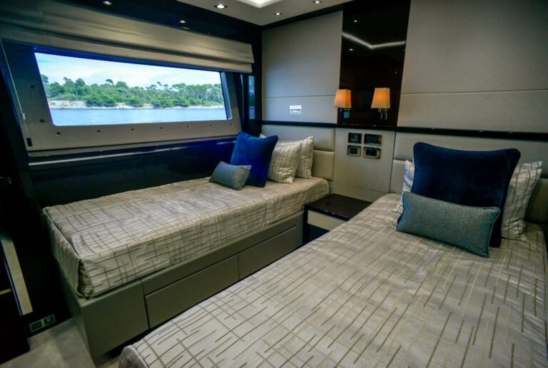 Twin Cabin