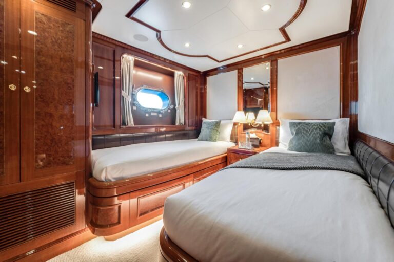 Twin Suite