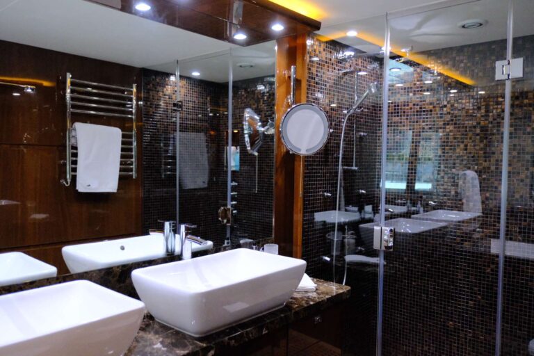 Master Ensuite