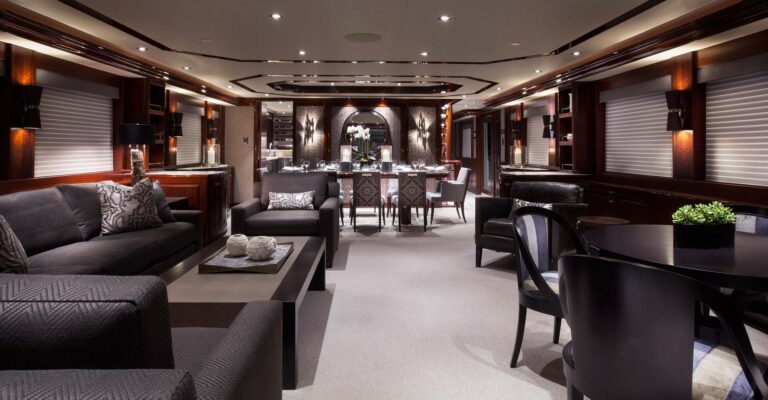 Saloon With Dining